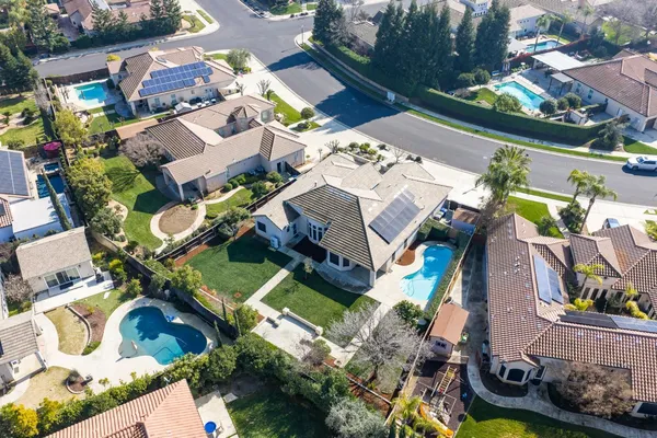 $815,000 | 2735 Prescott Avenue, Clovis, CA 93619