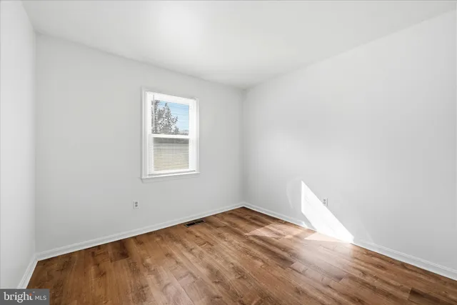 $2,750 | 5834 Burke Manor Court, Burke, VA 22015