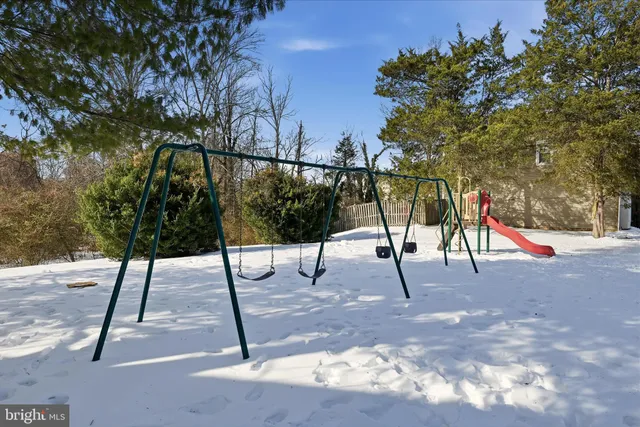 $2,750 | 5834 Burke Manor Court, Burke, VA 22015