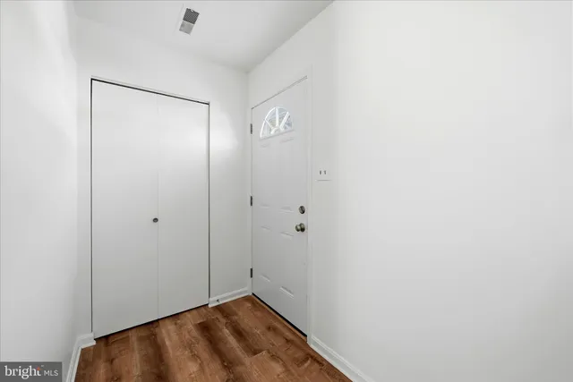 $2,750 | 5834 Burke Manor Court, Burke, VA 22015