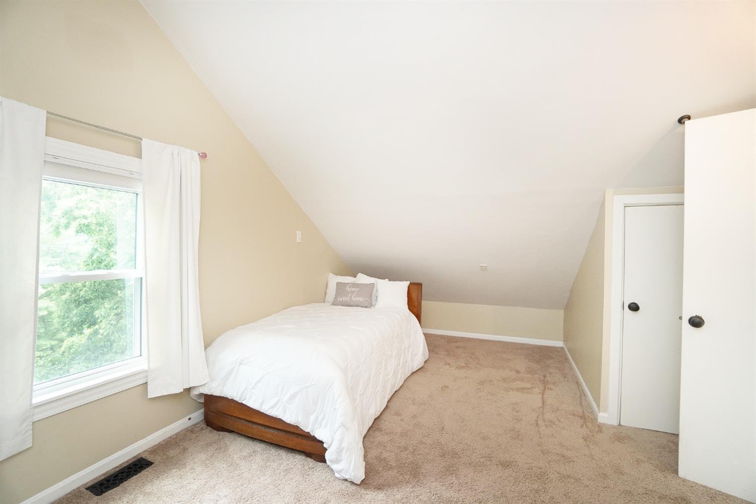 3909 Fulton Grove Road Cincinnati, OH 45245 - Photo 19 of 30 Gallery Image 19
