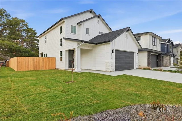 $559,900 | 8149 North Breezy Avenue, Boise, ID 83714
