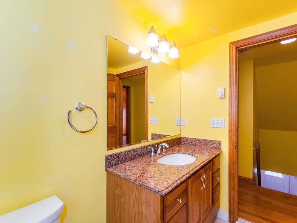 248 Beal Road Waltham, MA 02453 - Photo 21 of 28 Gallery Image 21