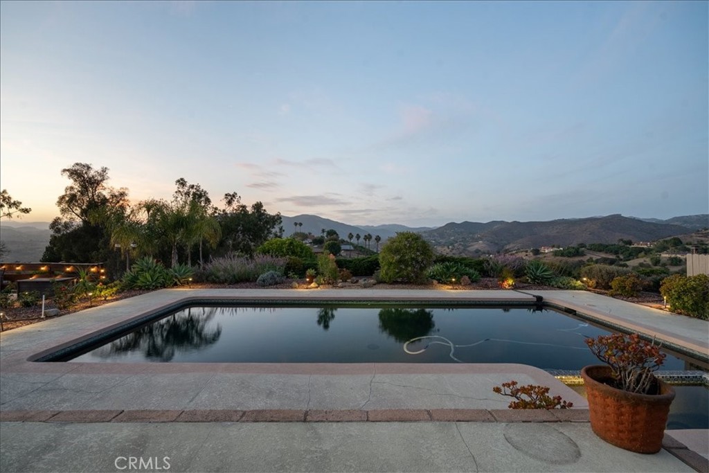 1509 Macadamia Drive Fallbrook, CA 92028 - Photo 4 of 50