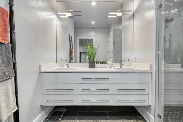 $4,000 | 2323 West Lake Hall Road, Tallahassee, FL 32309