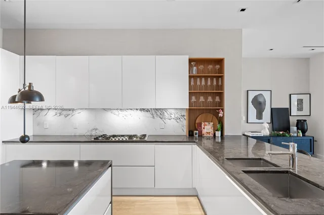 $35,000 | 4701 Meridian Avenue, Unit 304, Miami Beach, FL 33140