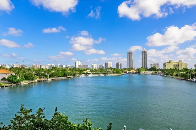 $35,000 | 4701 Meridian Avenue, Unit 304, Miami Beach, FL 33140