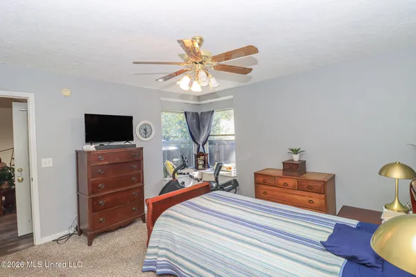 $194,900 | 357 Cascades Circle East, Clinton, MS 39056