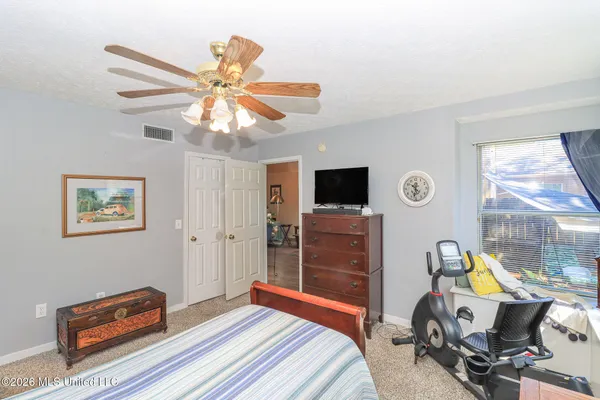 $194,900 | 357 Cascades Circle East, Clinton, MS 39056