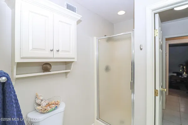 $194,900 | 357 Cascades Circle East, Clinton, MS 39056