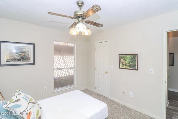 $194,900 | 357 Cascades Circle East, Clinton, MS 39056