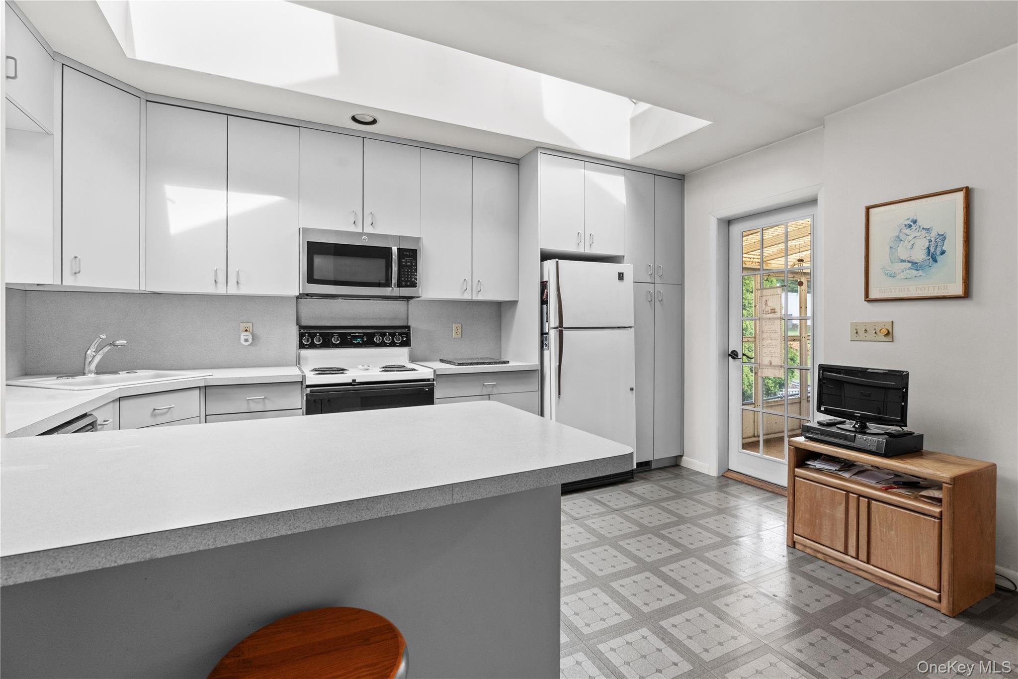 11 Dearborn Street New Rochelle, NY 10801 - Photo 10 of 30