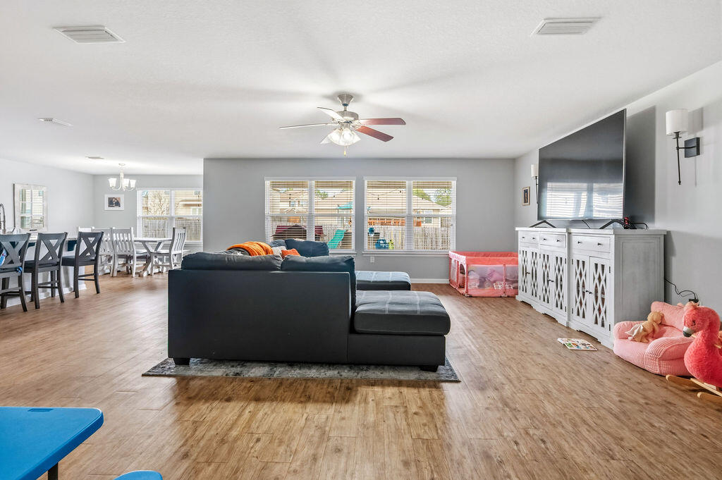 3015 Raven Lane Crestview, FL 32539 - Photo 7 of 37 3015Raven-9