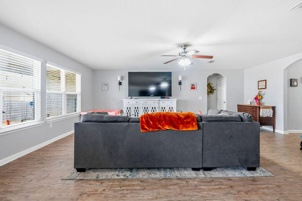 3015 Raven Lane Crestview, FL 32539 - Photo 9 of 37 3015Raven-11