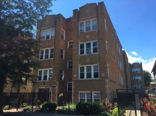 $1,900 | 1918 North Drake Avenue, Unit 3W, Chicago, IL 60647
