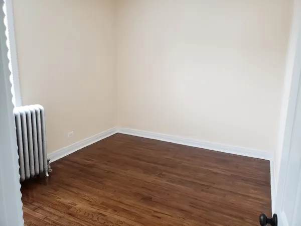 $1,900 | 1918 North Drake Avenue, Unit 3W, Chicago, IL 60647