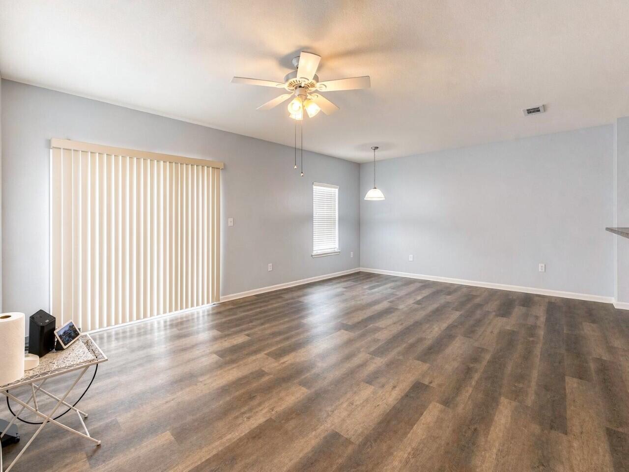 1014 Airport Road, Unit 121 Destin, FL 32541 - Photo 7 of 24 24-interior_living_room_3