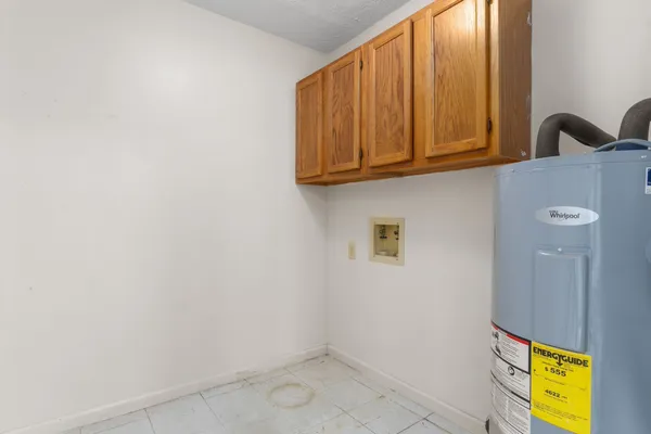 $900 | 286 Thompsonville Lane, Unit 103, Oak Grove, KY 42262