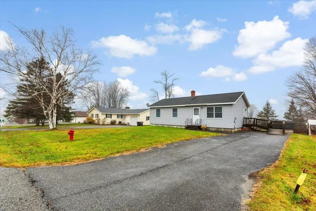 $255,500 | 77 Mcguire Street, Shaftsbury, VT 05257