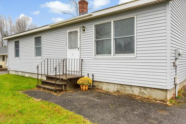 $255,500 | 77 Mcguire Street, Shaftsbury, VT 05257