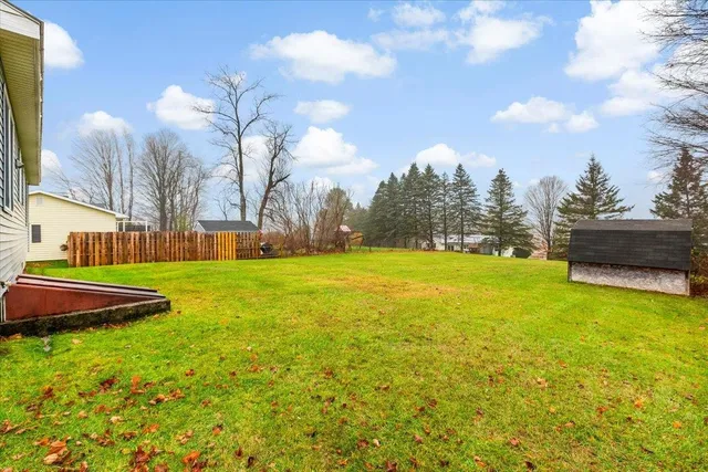 $255,500 | 77 Mcguire Street, Shaftsbury, VT 05257