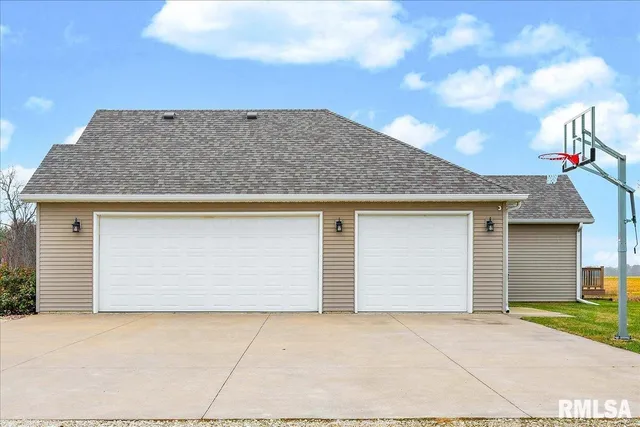 $625,000 | 26773 North Copperas Creek Road, Canton, IL 61520