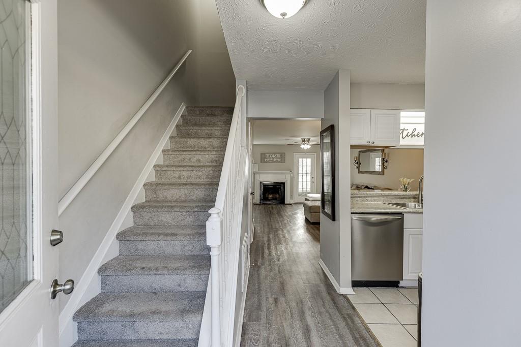 6606 Wellington Square Norcross, GA 30093 - Photo 3 of 28