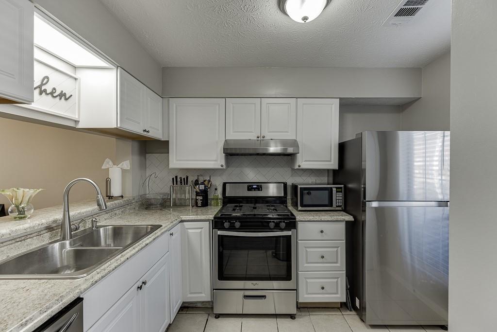 6606 Wellington Square Norcross, GA 30093 - Photo 4 of 28