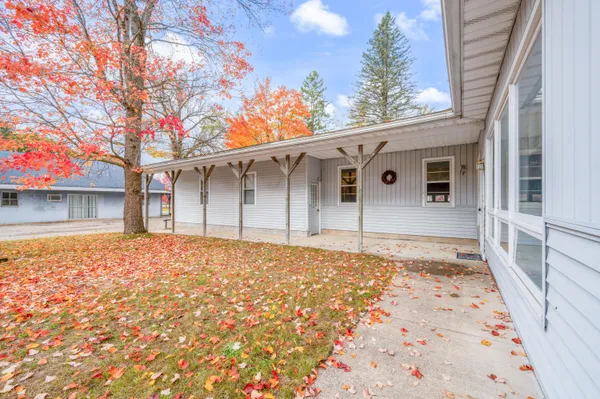$304,400 | 18751 16 Mile Road, Big Rapids, MI 49307