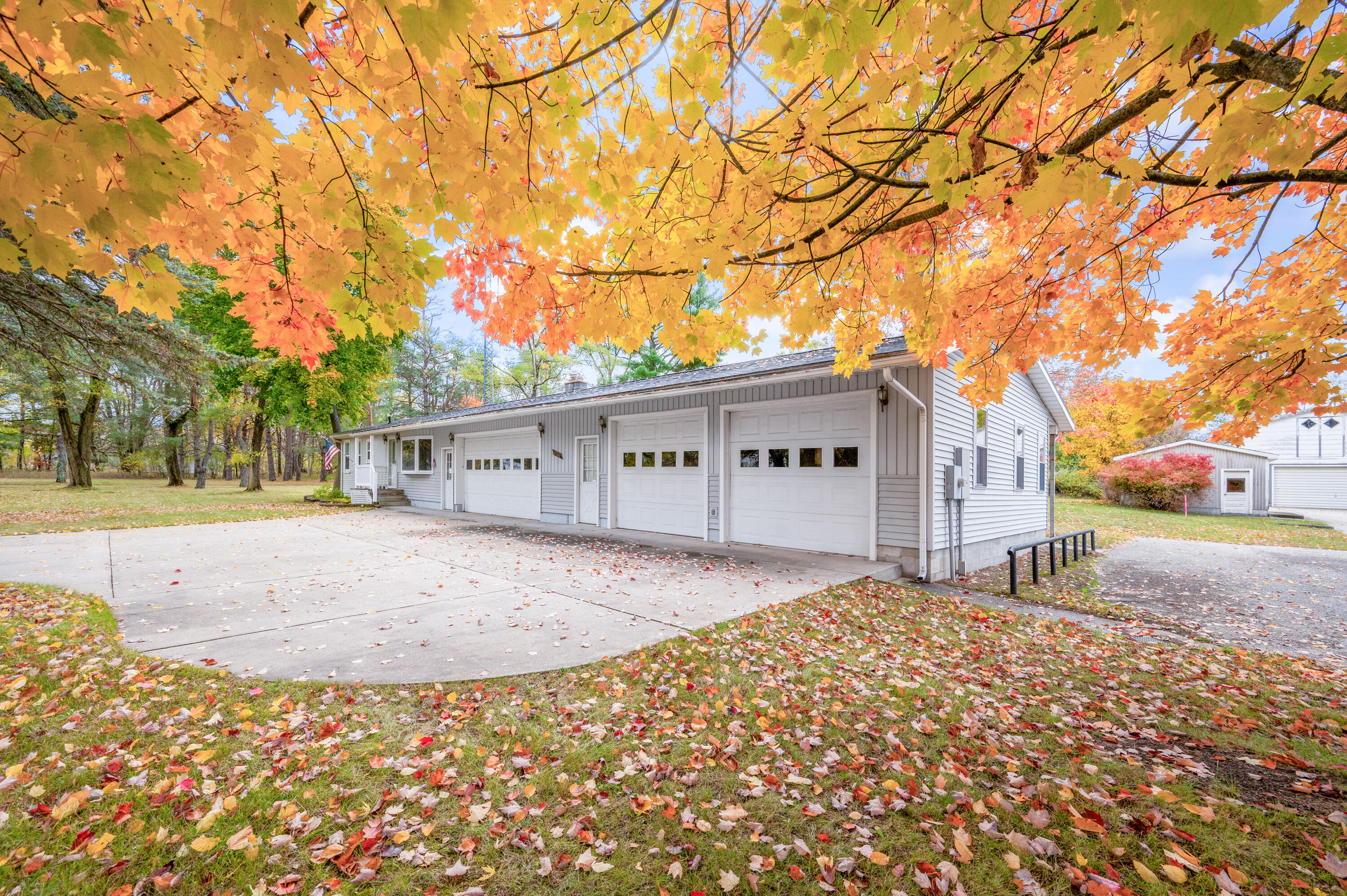 18751 16 Mile Road Big Rapids, MI 49307 - Photo 4 of 68 18751-16MileRd-BR-4