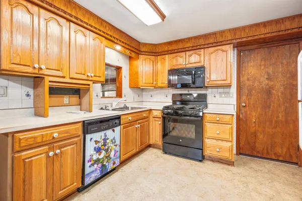 $304,400 | 18751 16 Mile Road, Big Rapids, MI 49307