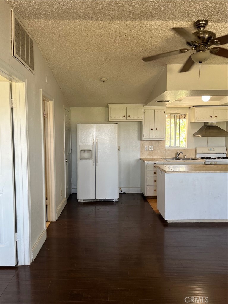 34667 Borchard Road, Unit BU Lake Elsinore, CA 92530 - Photo 4 of 28