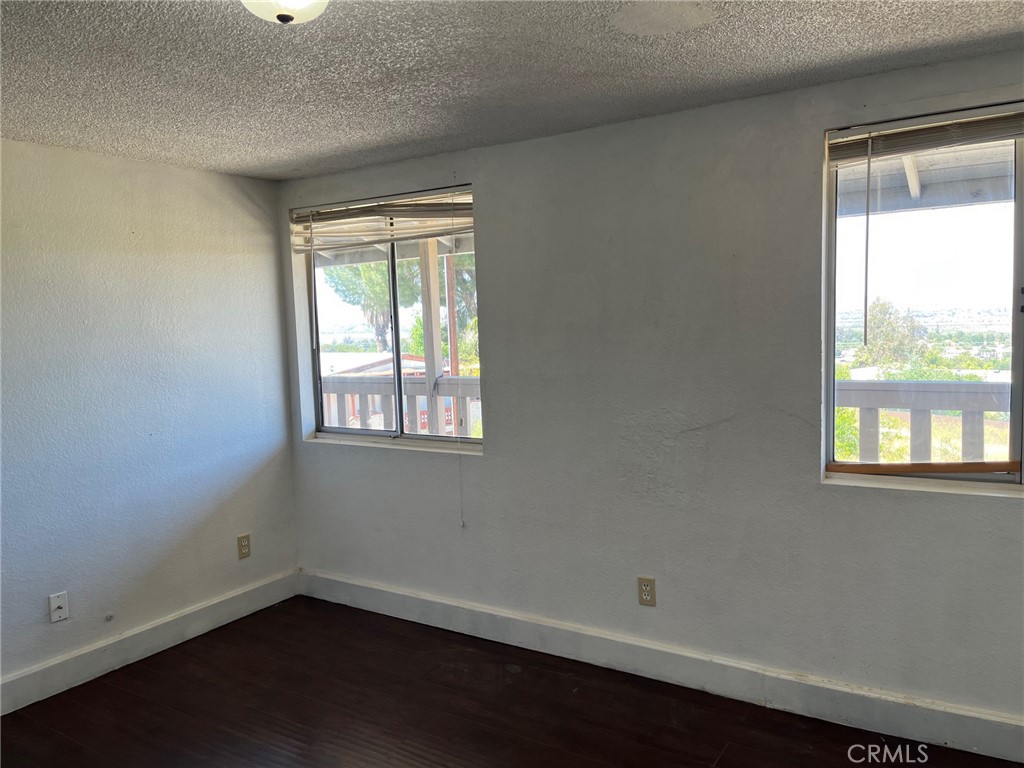 34667 Borchard Road, Unit BU Lake Elsinore, CA 92530 - Photo 6 of 28