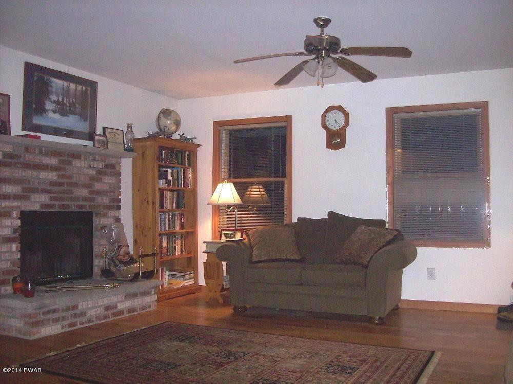 166 Caribou Road Dingmans Ferry, PA 18328 - Photo 6 of 15 Gallery Image 6