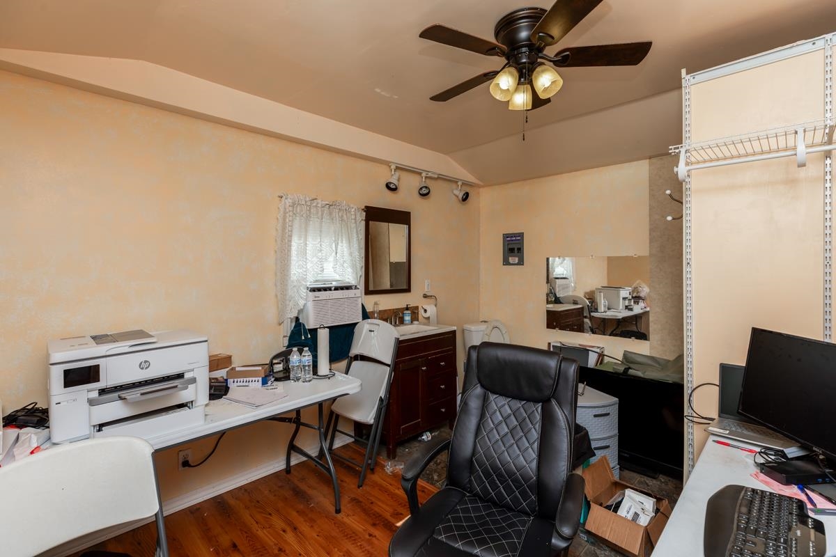 2231 Neyland Road Silsbee, TX 77656 - Photo 41 of 48
