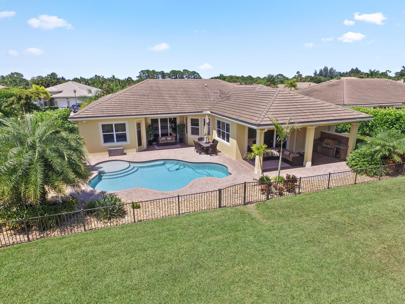336 Southwest Lost River Road Stuart, FL 34997 - Photo 6 of 39 9Q