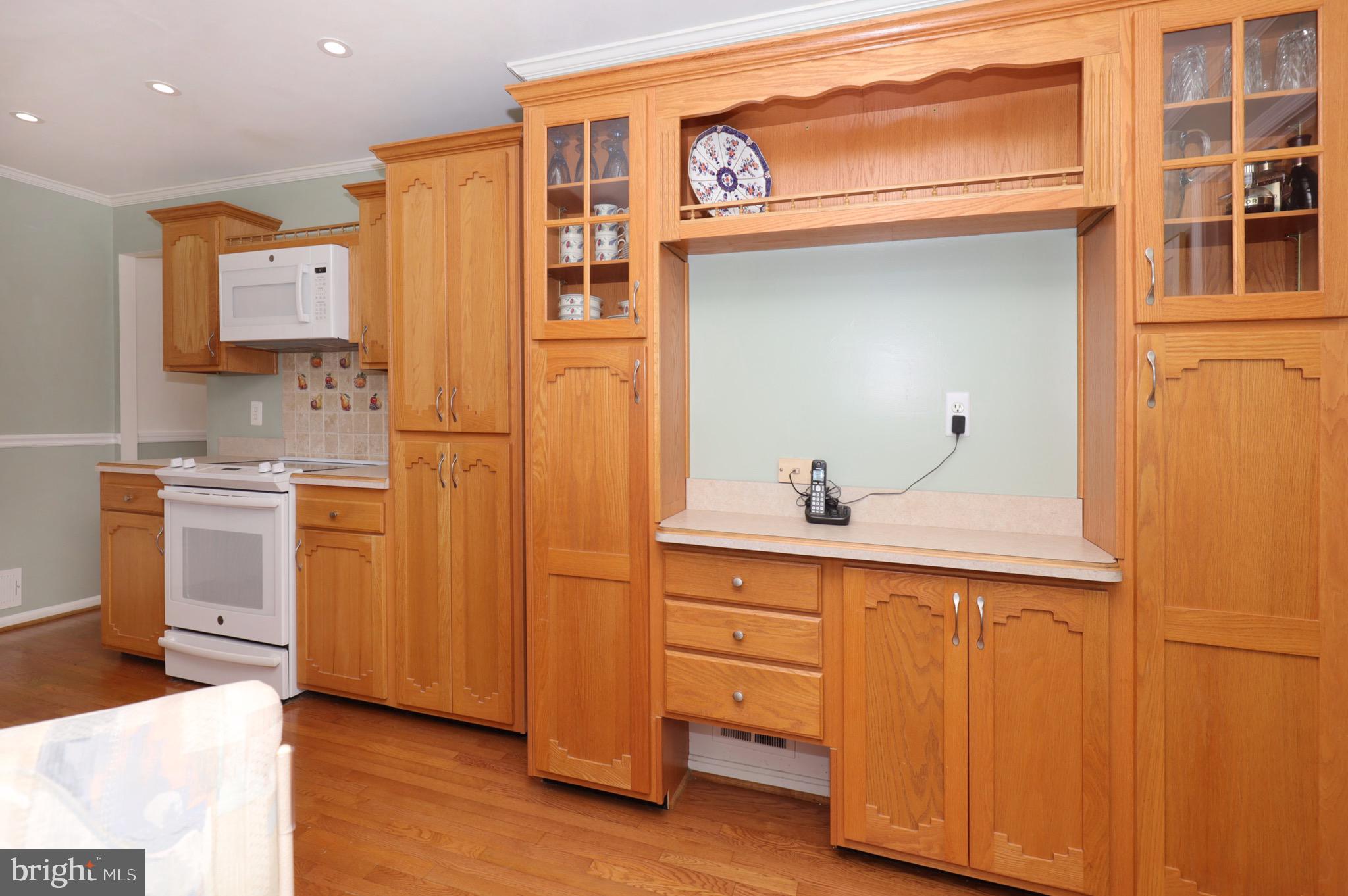 6706 Red Jacket Road Springfield, VA 22152 - Photo 17 of 48 Lots of Storage in the Kitchen