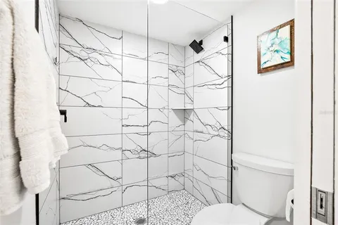 $379,000 | 1508 Pelican Cove Road, Unit 230, Sarasota, FL 34231