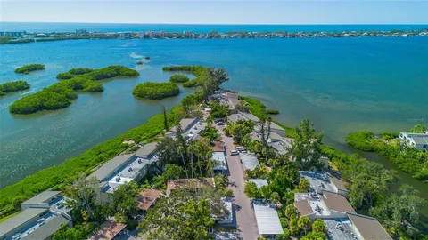 $379,000 | 1508 Pelican Cove Road, Unit 230, Sarasota, FL 34231