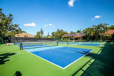 $329,000 | 1508 Pelican Cove Road, Unit 230, Sarasota, FL 34231