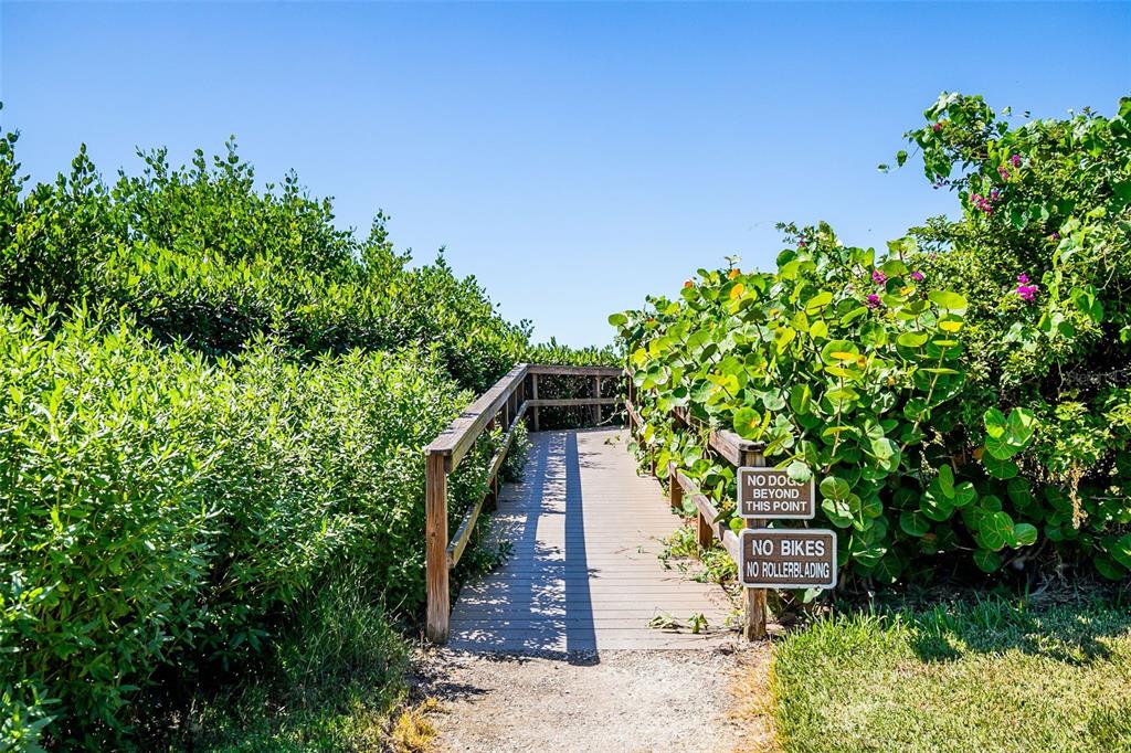 1508 Pelican Cove Road, Unit 230 Sarasota, FL 34231 - Photo 60 of 75