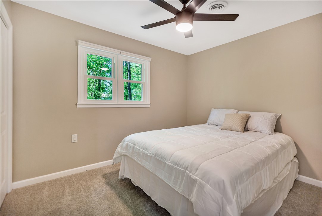 116 Shaftsbury Road Clemson, SC 29631 - Photo 30 of 47 Bedroom 3