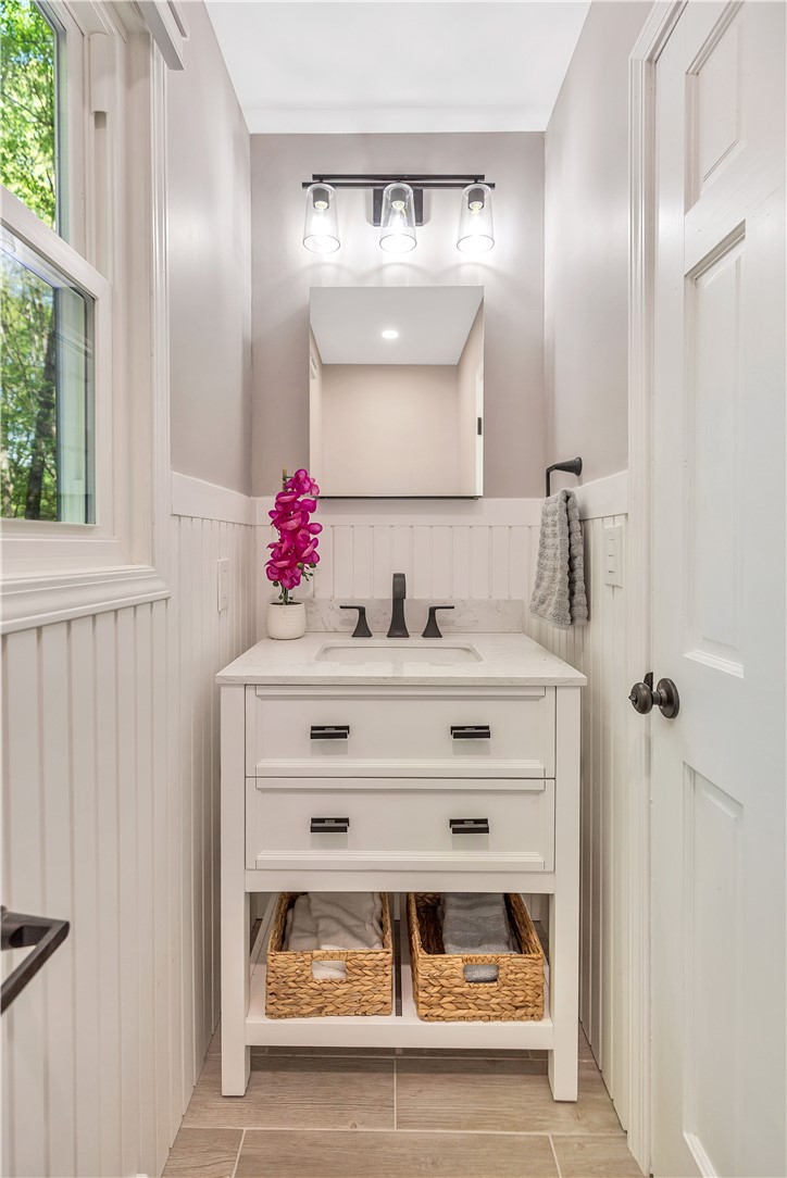 116 Shaftsbury Road Clemson, SC 29631 - Photo 30 of 46 Half Bath