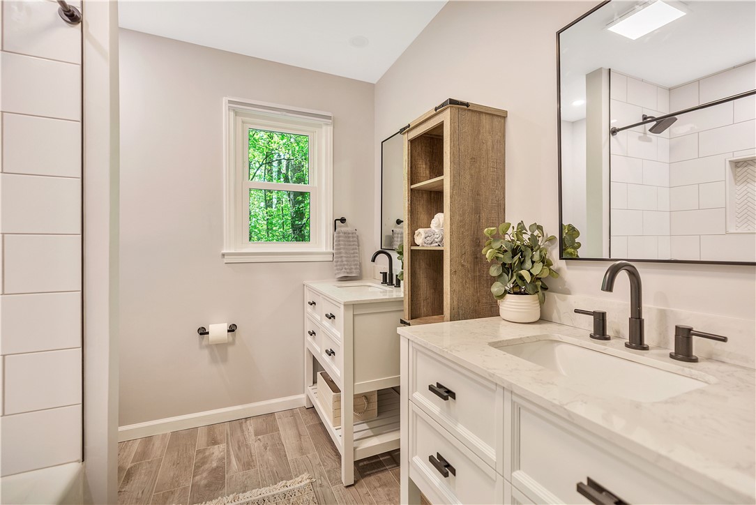 116 Shaftsbury Road Clemson, SC 29631 - Photo 34 of 46 Full 2nd Bath