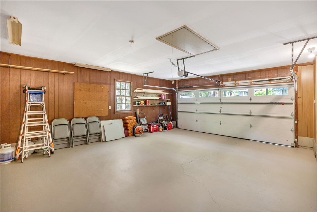 116 Shaftsbury Road Clemson, SC 29631 - Photo 37 of 46 Oversized 2 Car Garage