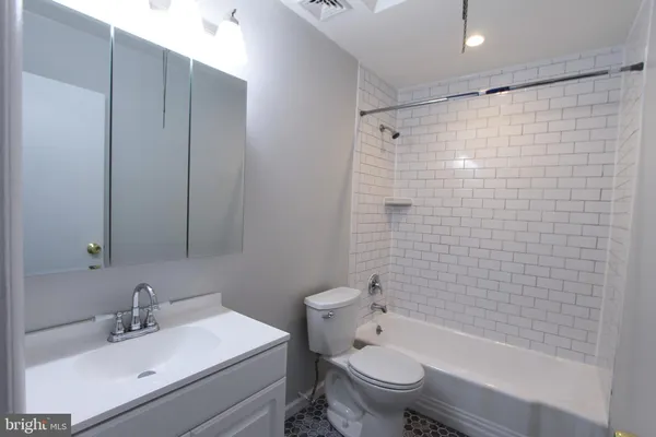 $2,095 | 8613 Gilbert Street, Philadelphia, PA 19150