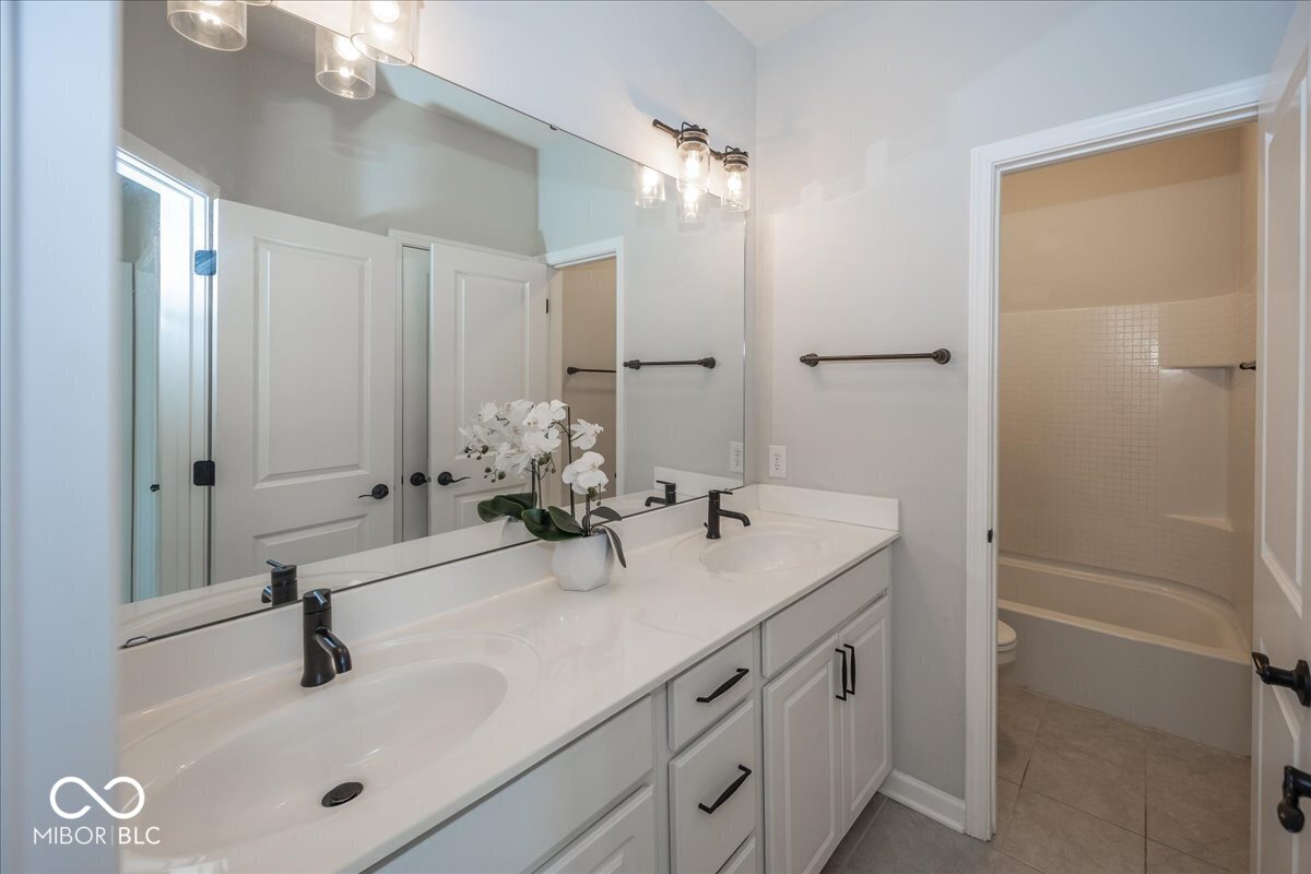 13103 Pennington Road Fishers, IN 46037 - Photo 20 of 31