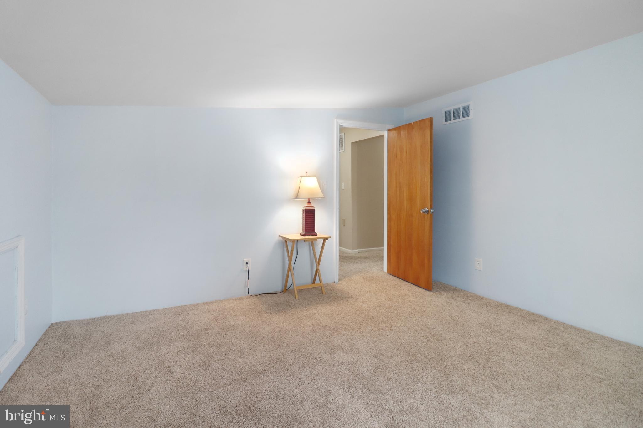 240 Youngs Road Trenton, NJ 08619 - Photo 58 of 66 Bedroom 5, upper floor