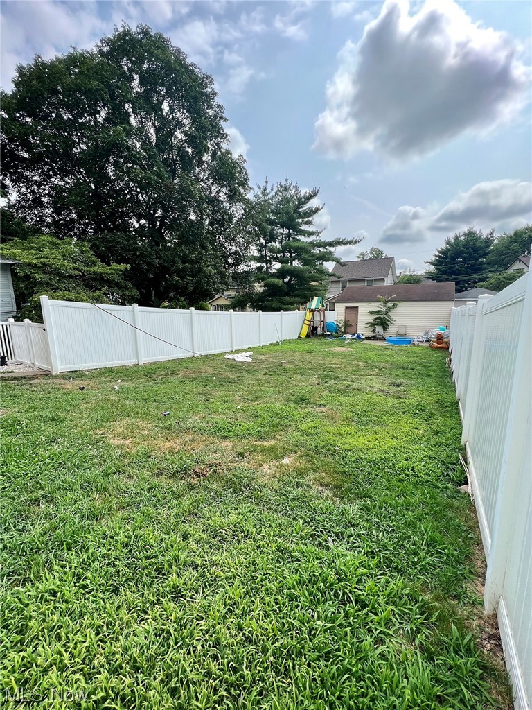 734 Amherst Road Northeast Massillon, OH 44646 - Photo 5 of 20 Gallery Image 5