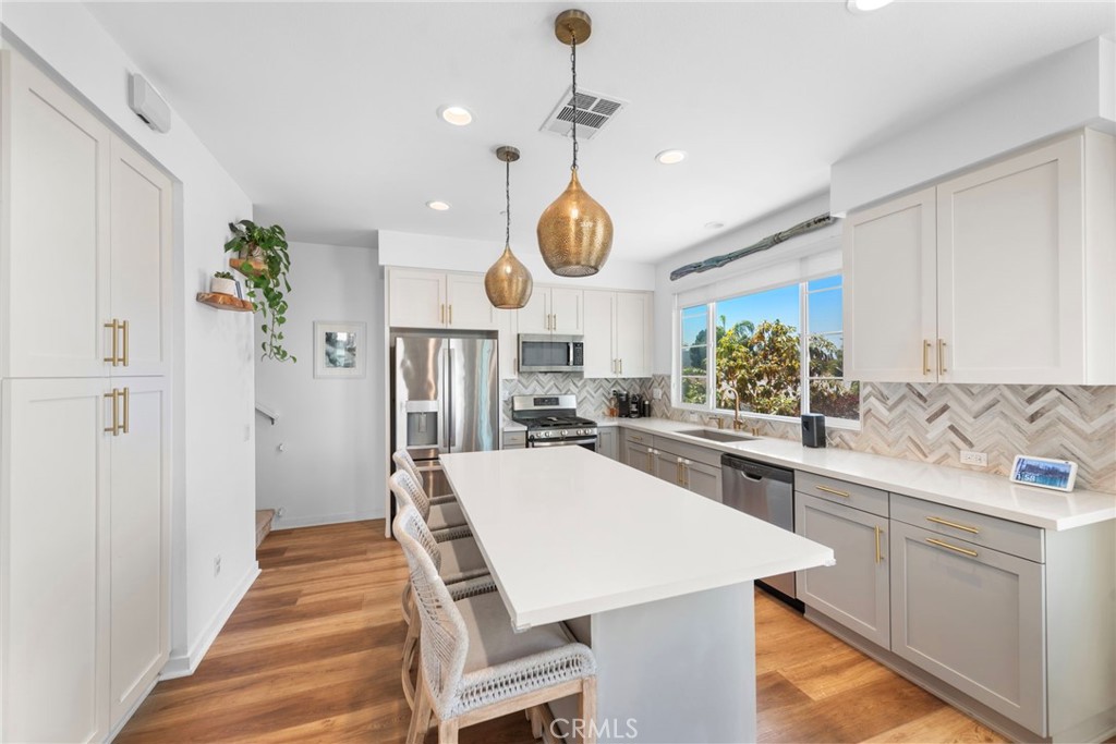 339 Ford Road Costa Mesa, CA 92627 - Photo 6 of 24